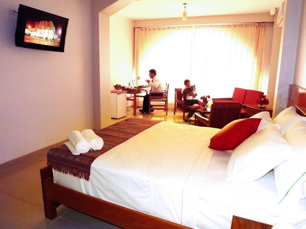 Del Castillo Plaza Hotel Pucallpa Bilik gambar