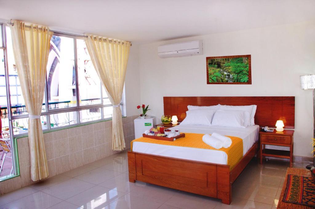 Del Castillo Plaza Hotel Pucallpa Bilik gambar